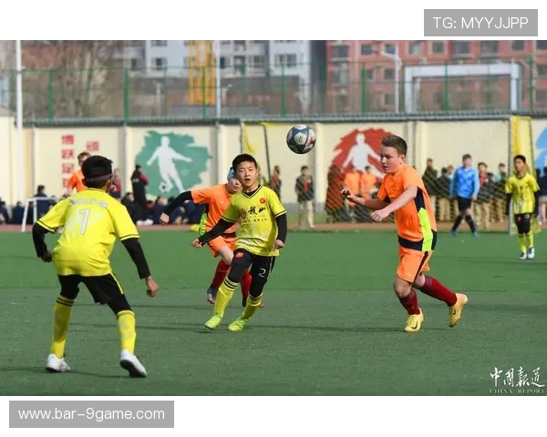 从瘦小孩到绿茵巨星见证足球少年逆袭成长之路