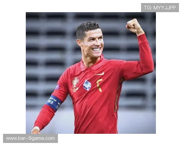 全球足球百大球星排名盘点：传奇与现役巨星的精彩对决