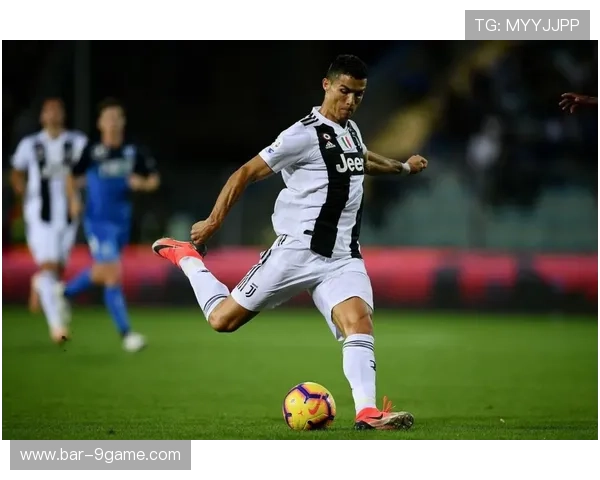 追溯早期足球球星技艺展现花式足球魅力与历史风采